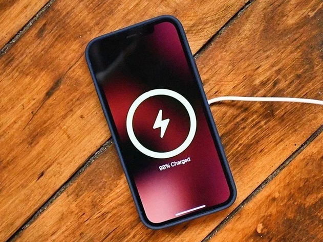 武川苹果手机维修分享iPhone 12可以随便充电吗 